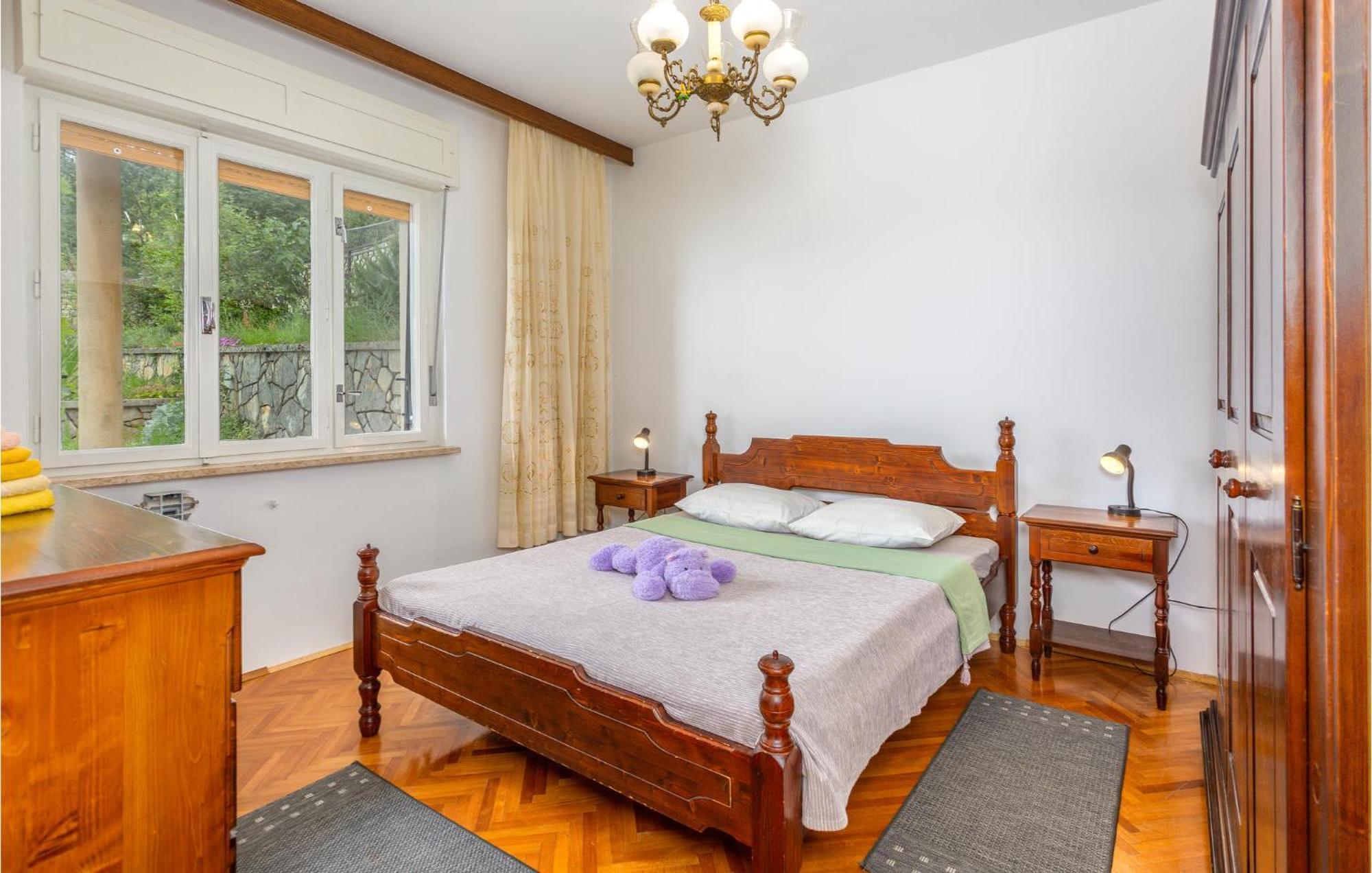 Awesome apartment in Lovran with 4 Bedrooms&WiFi Buitenkant foto