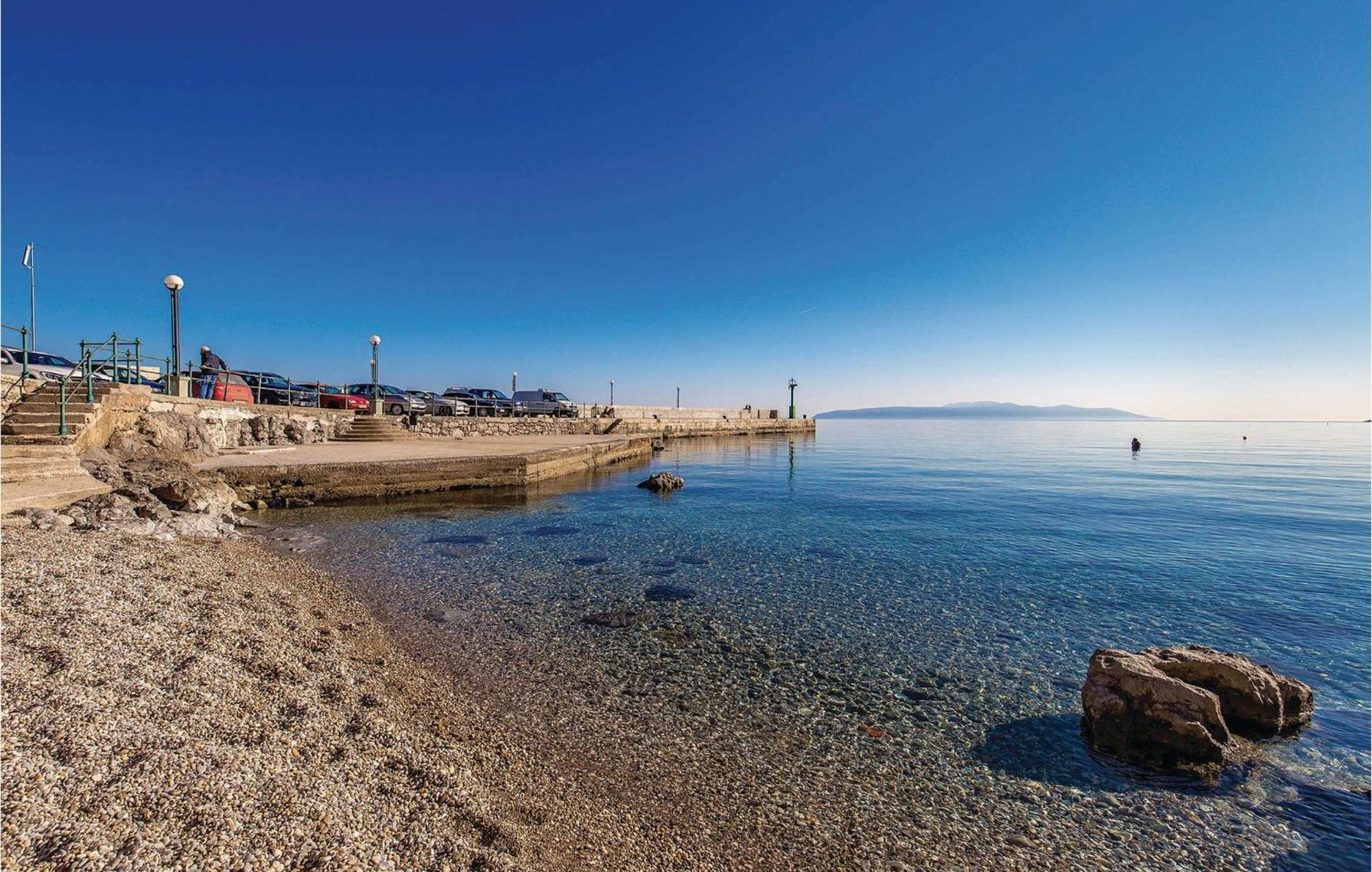 Awesome apartment in Lovran with 4 Bedrooms&WiFi Buitenkant foto
